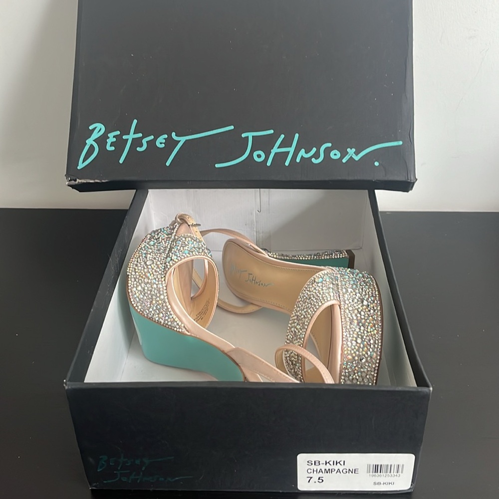 Betsey Johnson Kiki Champagne Heels, size 7.5